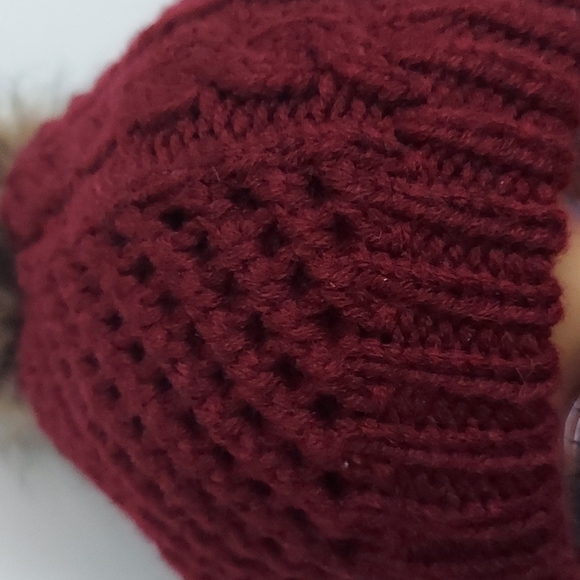 Maroon Puff Stitch Beanie with Faux  Fur Pompom Hat - Picture 5 of 8